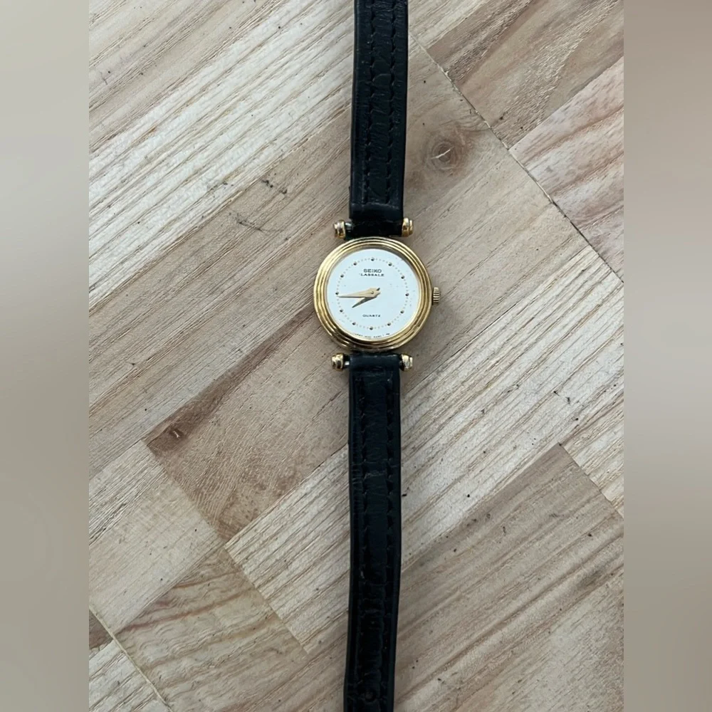 Seiko Lassale Rare Ladies Watch Vintage Stainless Dial Gold-Tone Case Leather